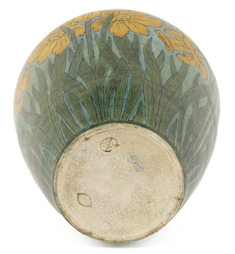Lot 411: Exhibited Newcomb College Daffodil Vase, c. 1897