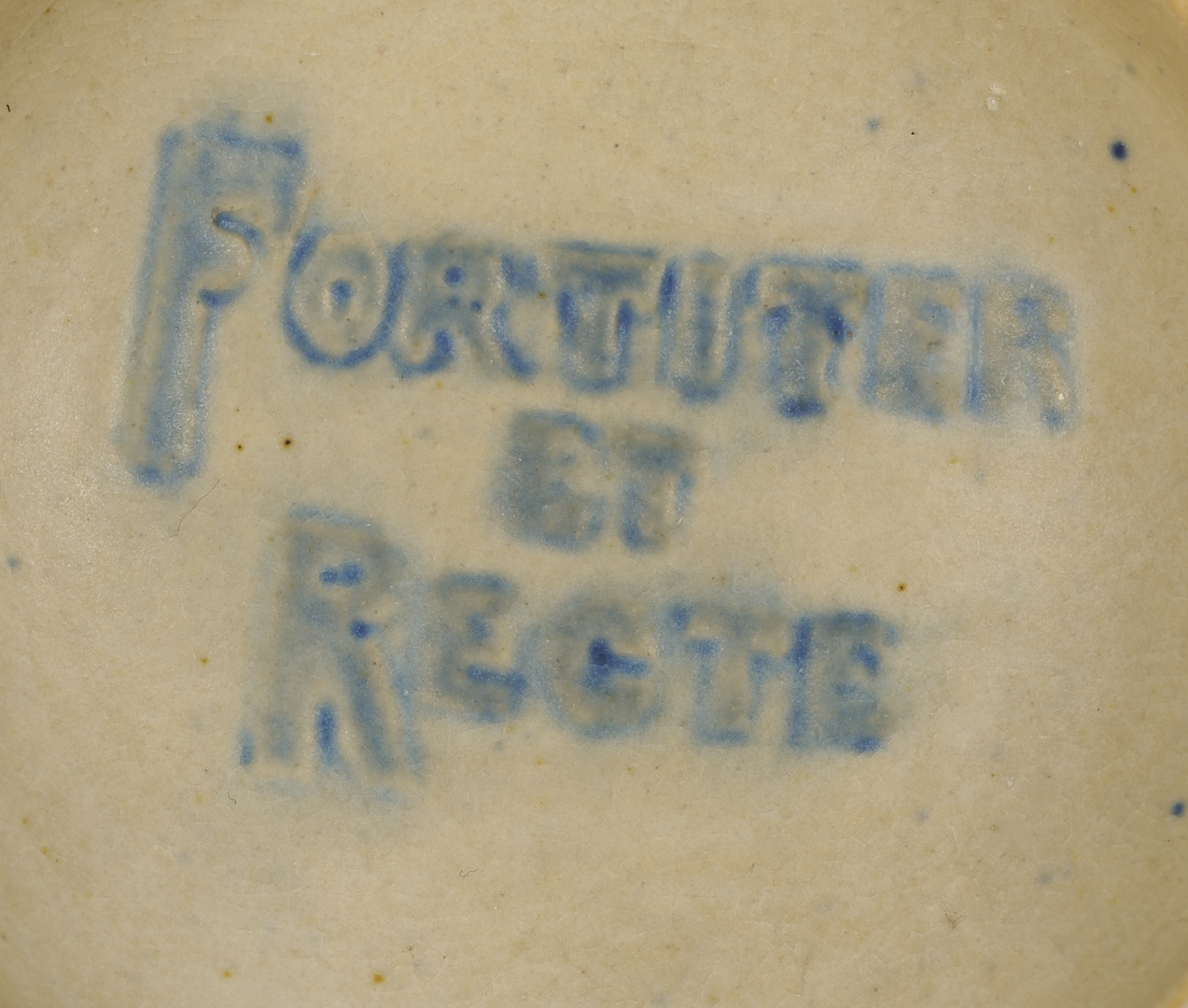 Lot 412: Newcomb College Pottery Covered Jar