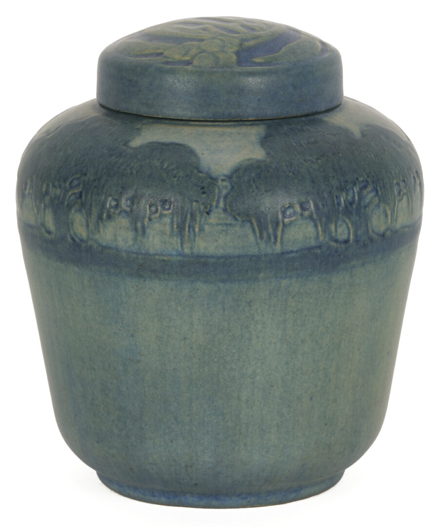 Lot 412: Newcomb College Pottery Covered Jar