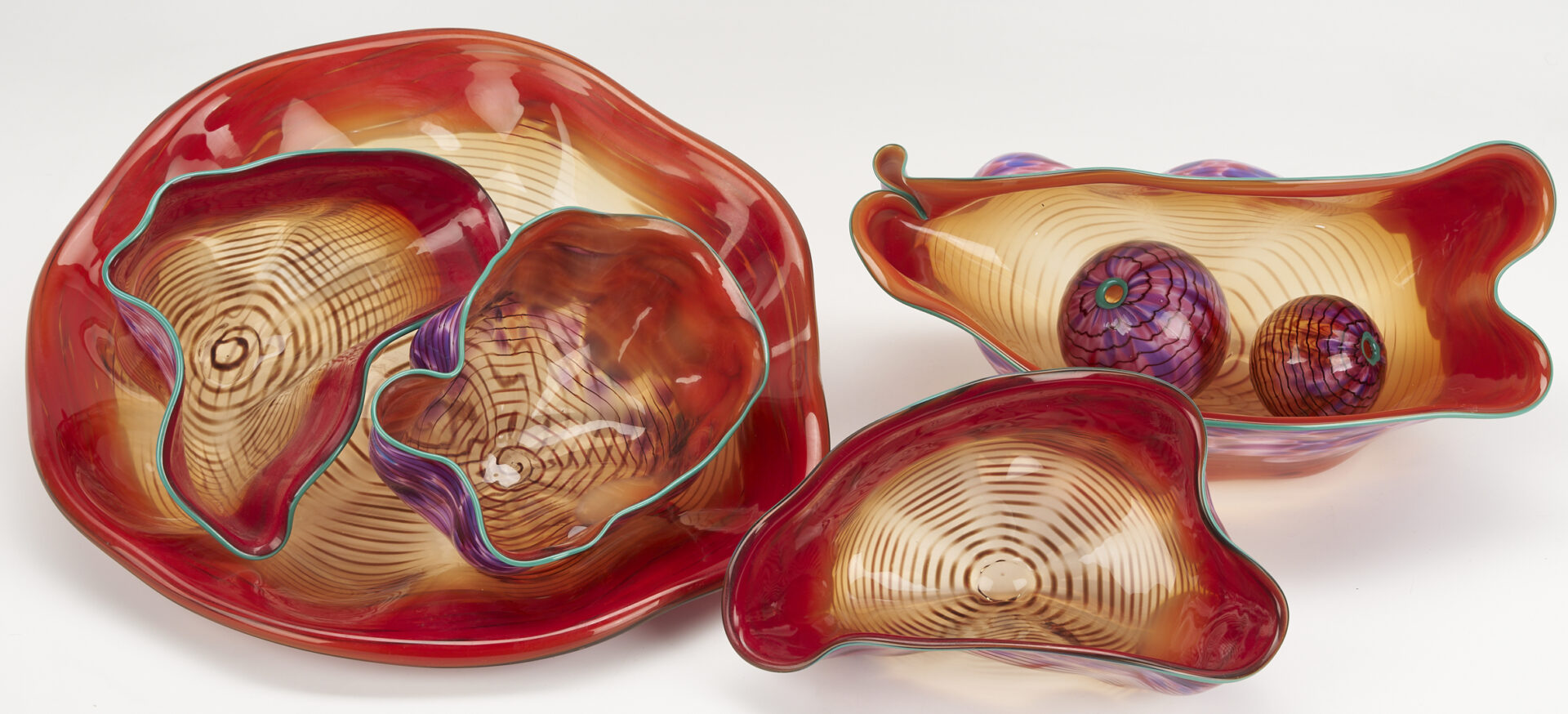 Lot 416: Dale Chihuly Vermillion Macchia Set, 1986, 7 pcs