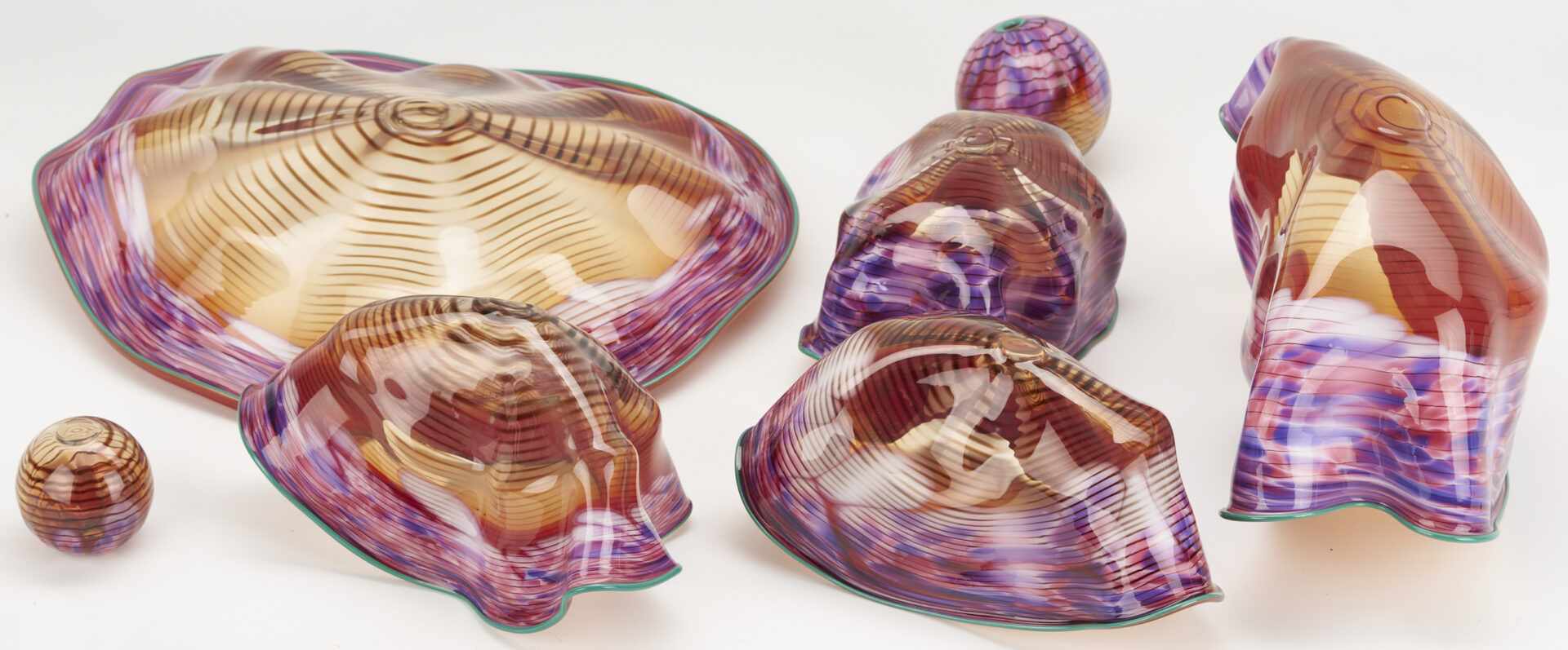 Lot 416: Dale Chihuly Vermillion Macchia Set, 1986, 7 pcs