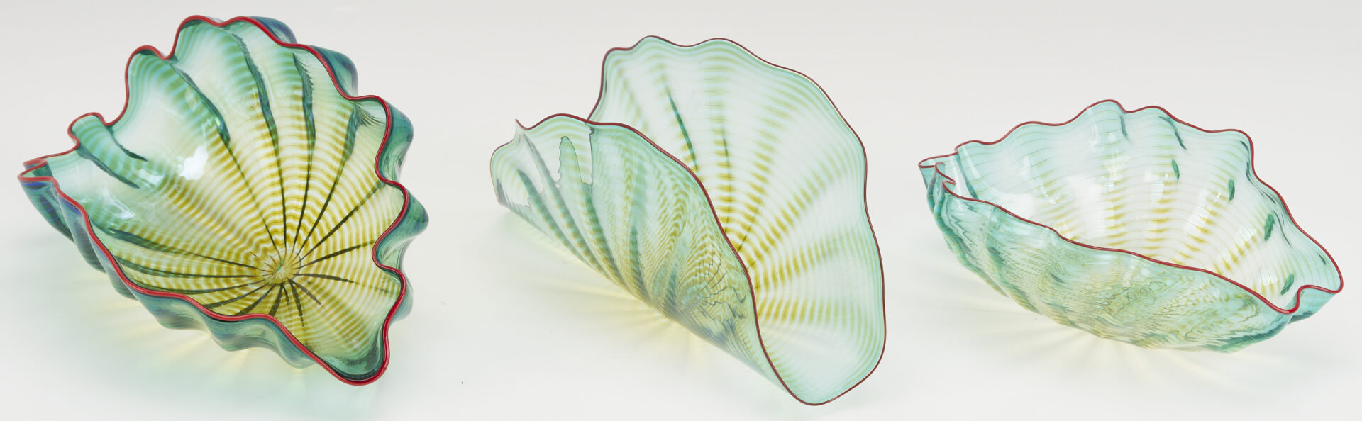 Lot 417: Dale Chihuly Clover Green Seaform Set, 2001, 7 pcs