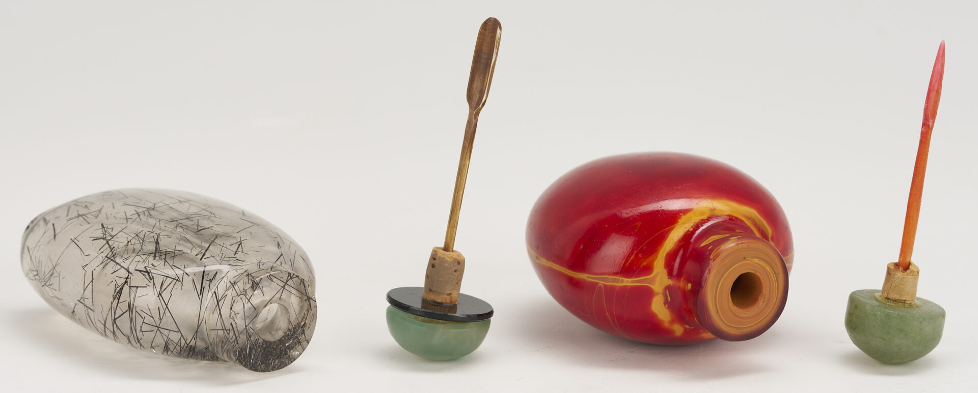 Lot 4: 2 Chinese Snuff Bottles: Hair Crystal and Glass Realgar