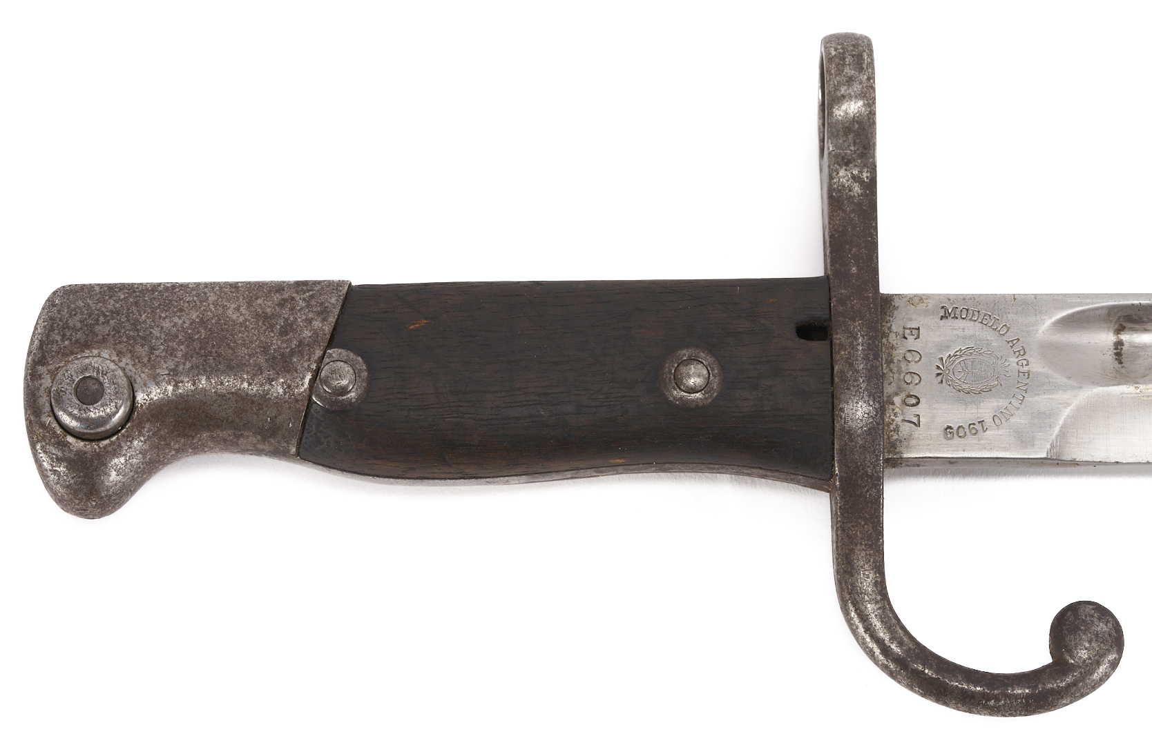Lot 529: 3 Argentinian Bladed Weapons: Sword, Machete, & Bayonet