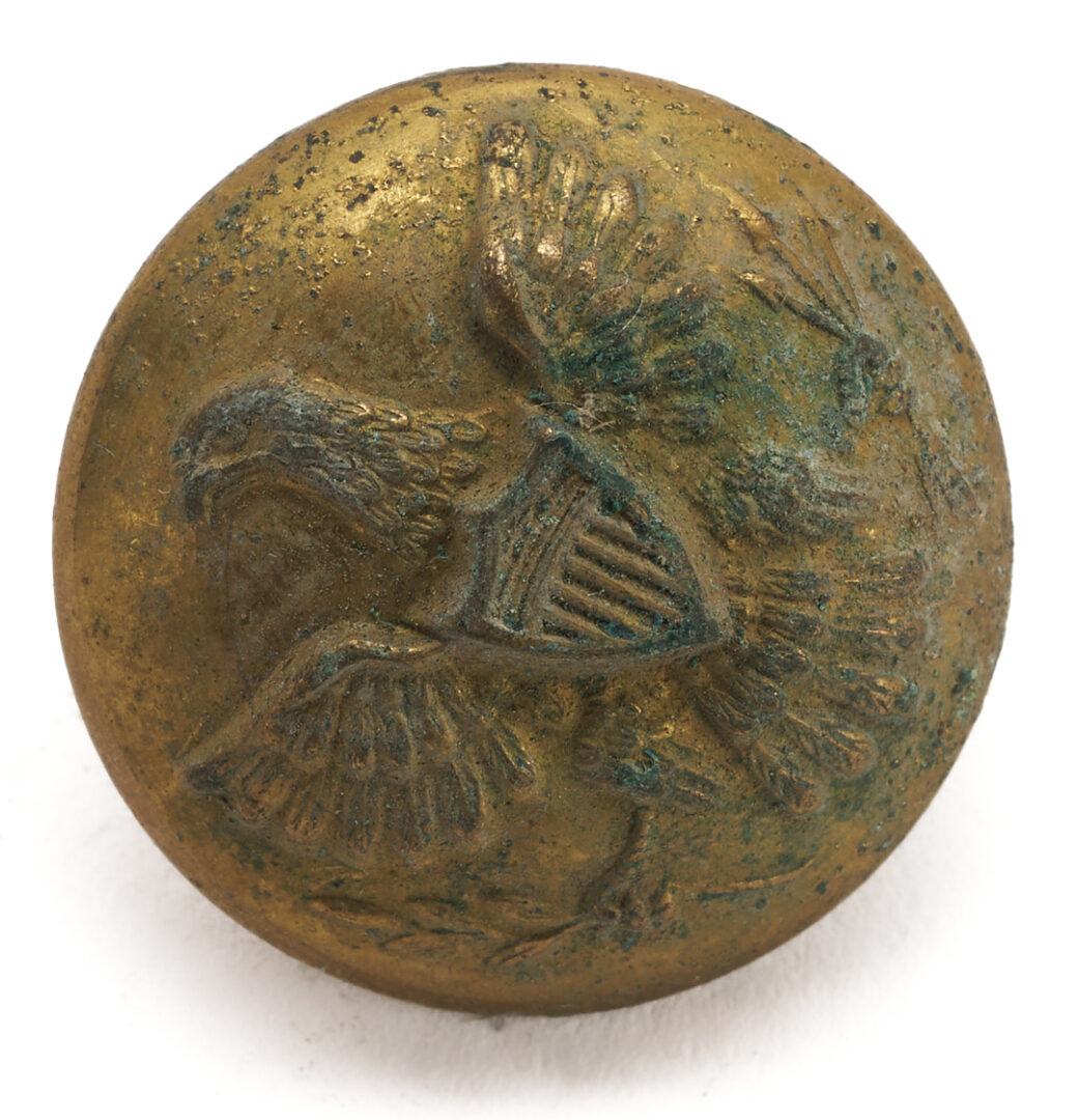 Lot 541: 23 Military Buttons, incl. Confederate; plus 2 CSA Paper Currency Items