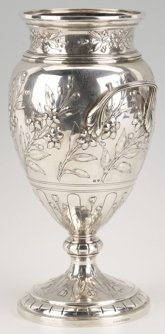 Lot 63: Queen Victoria Sterling Silver Presentation Urn