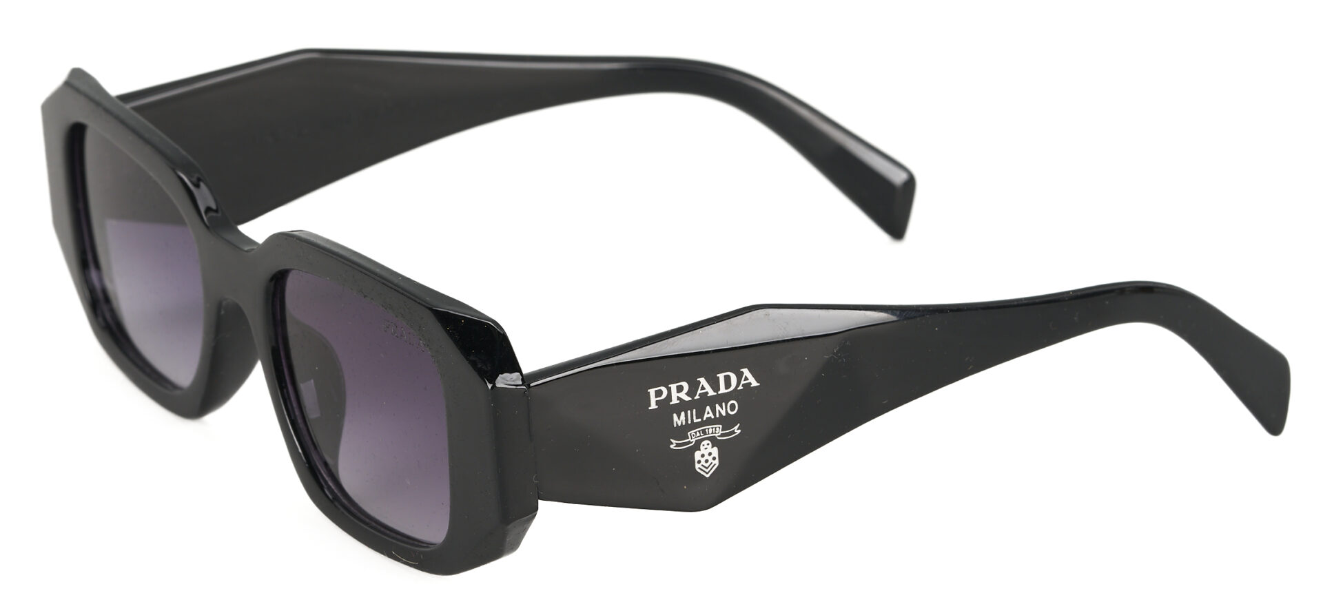 Lot 644: 4 Prs. Designer Sunglasses incl. Prada, Versace, Gucci