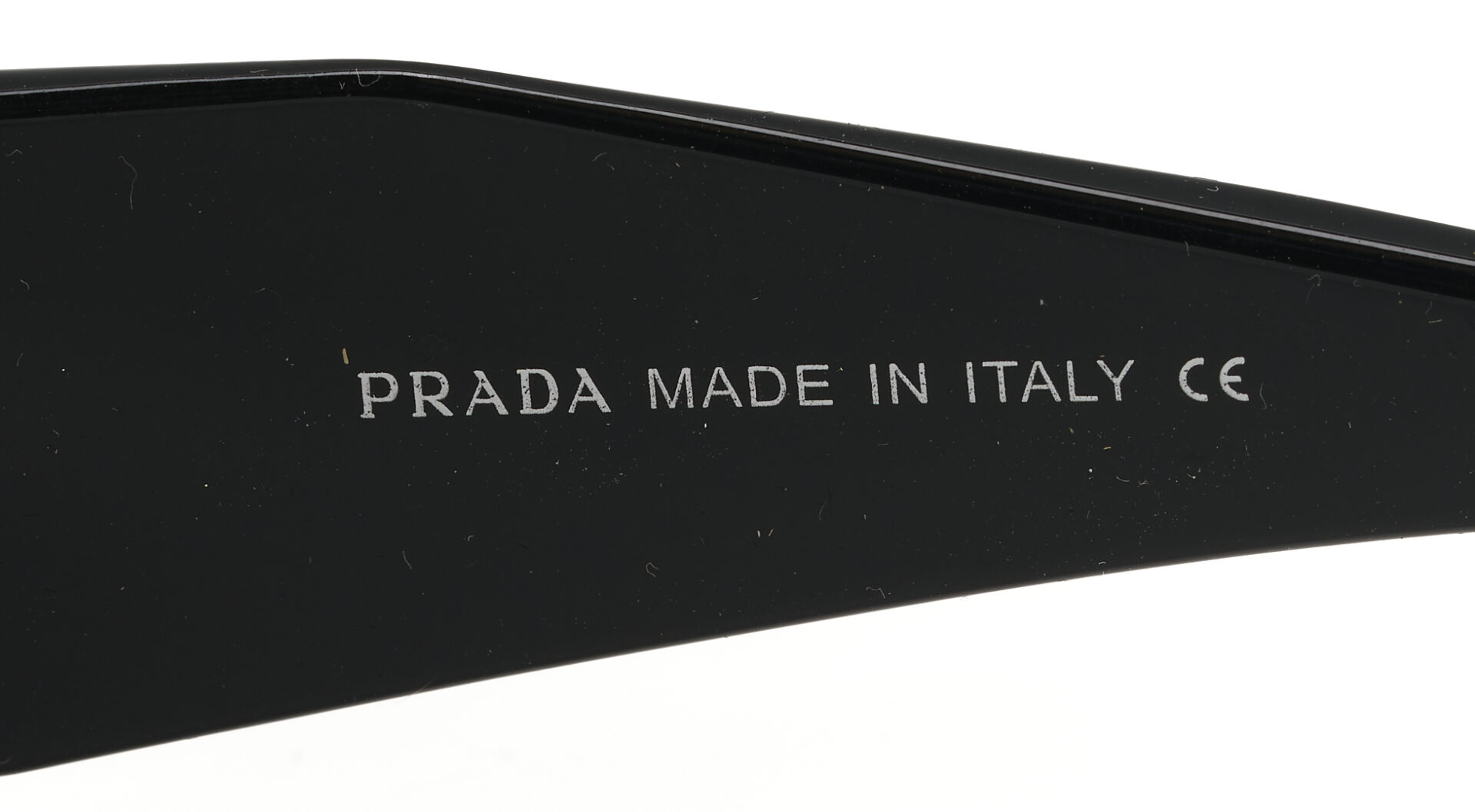 Lot 644: 4 Prs. Designer Sunglasses incl. Prada, Versace, Gucci