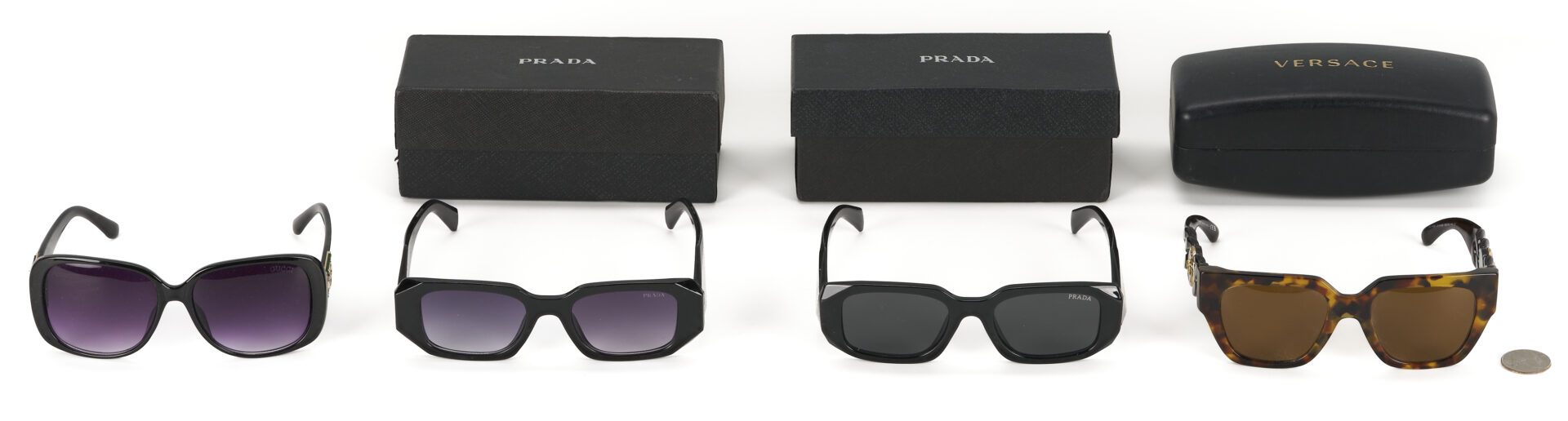 Lot 644: 4 Prs. Designer Sunglasses incl. Prada, Versace, Gucci