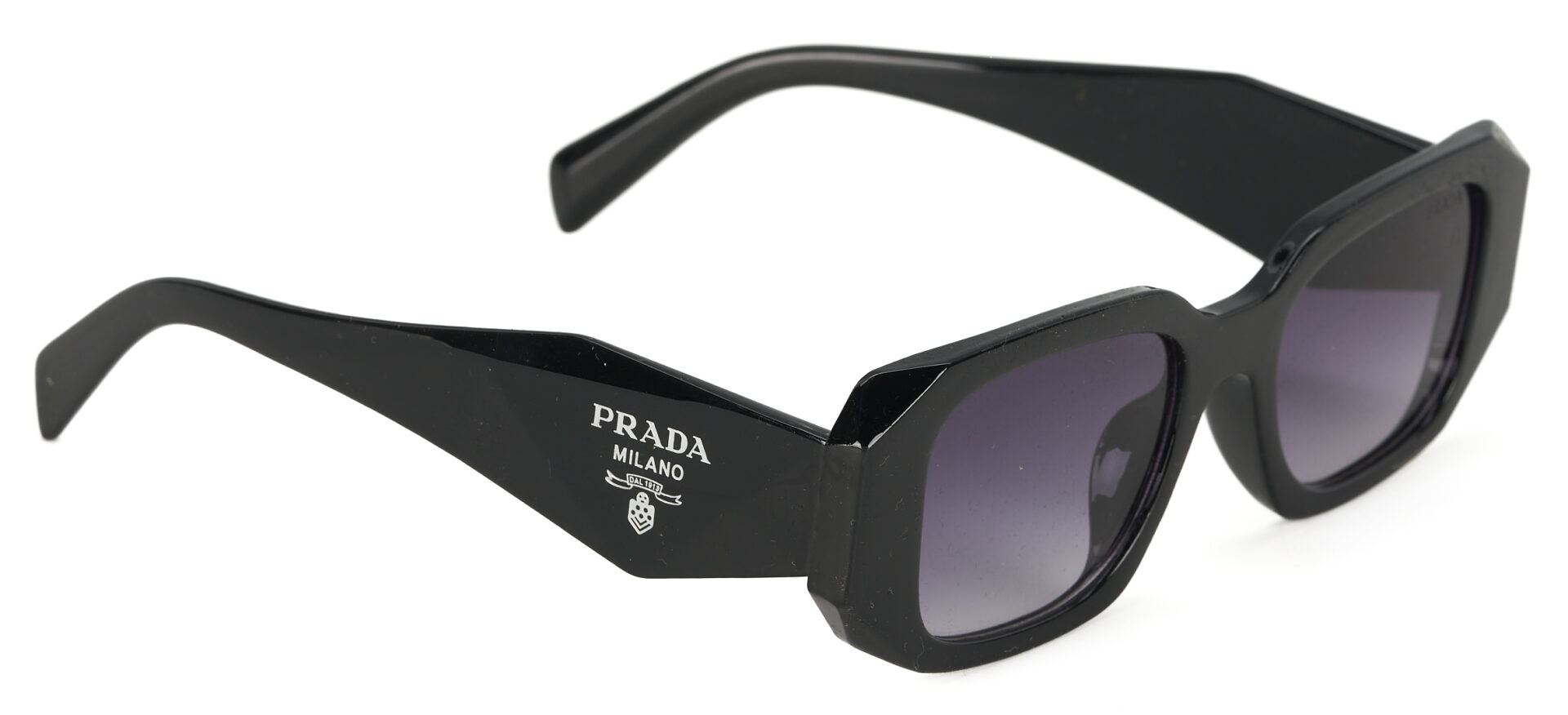 Lot 644: 4 Prs. Designer Sunglasses incl. Prada, Versace, Gucci