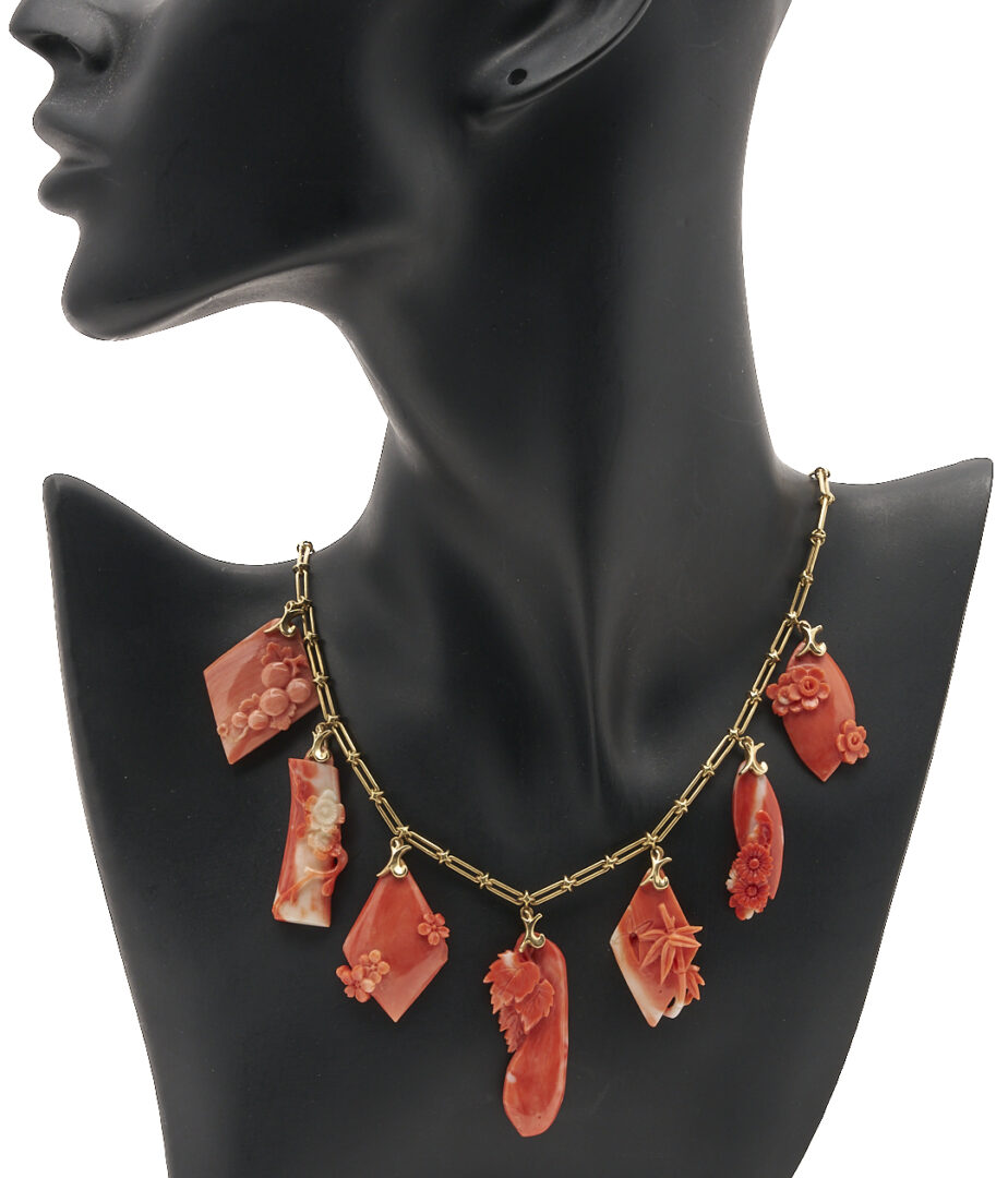 Lot 660: 15K Yellow Gold & Coral Art Nouveau Inspired Pendant Necklace