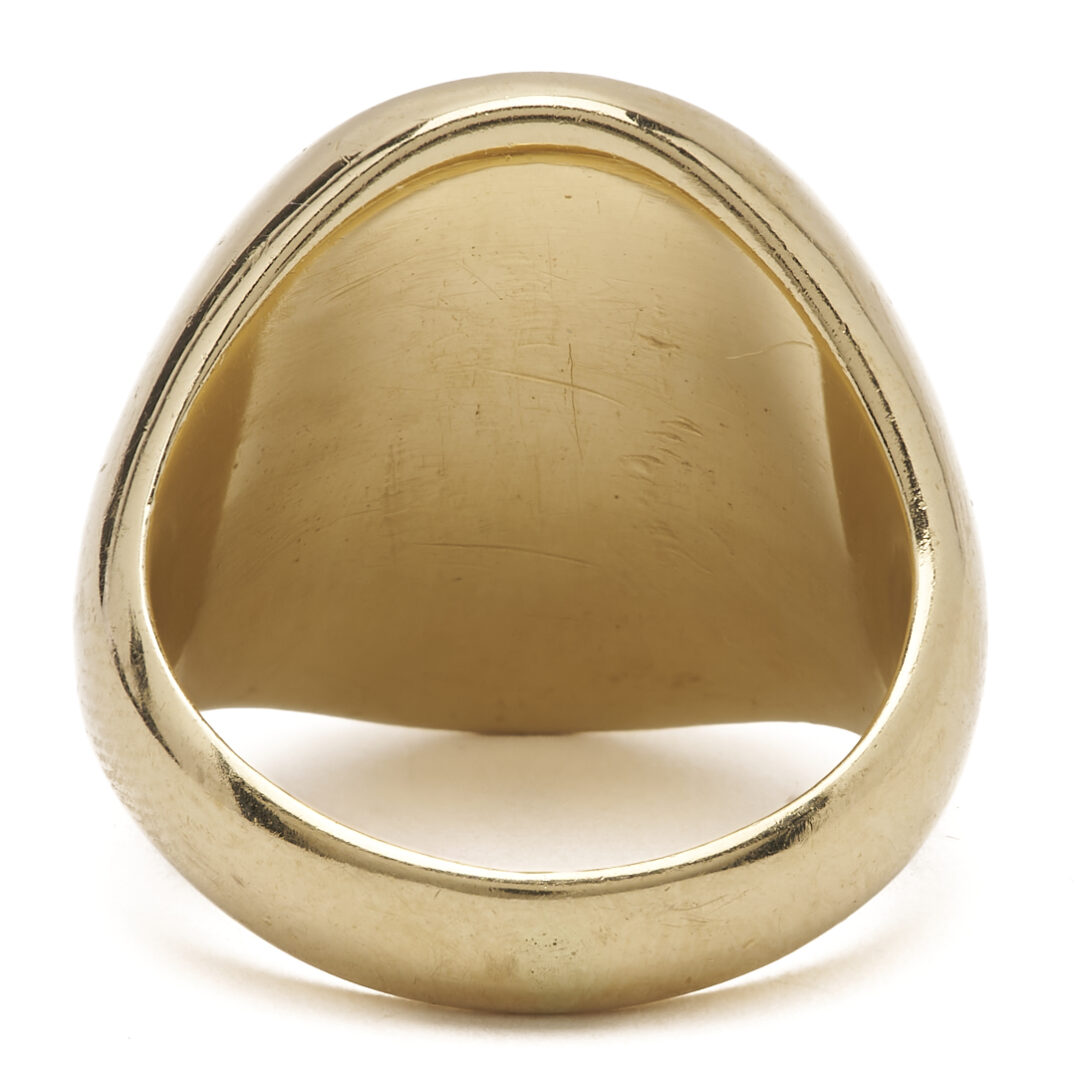 Lot 666: Men’s 14K Signet Ring
