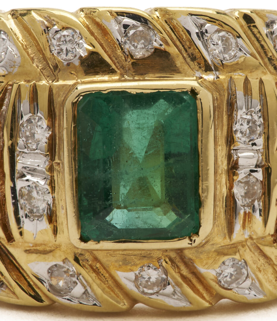 Lot 678: 18K Emerald & Diamond Dome Ring