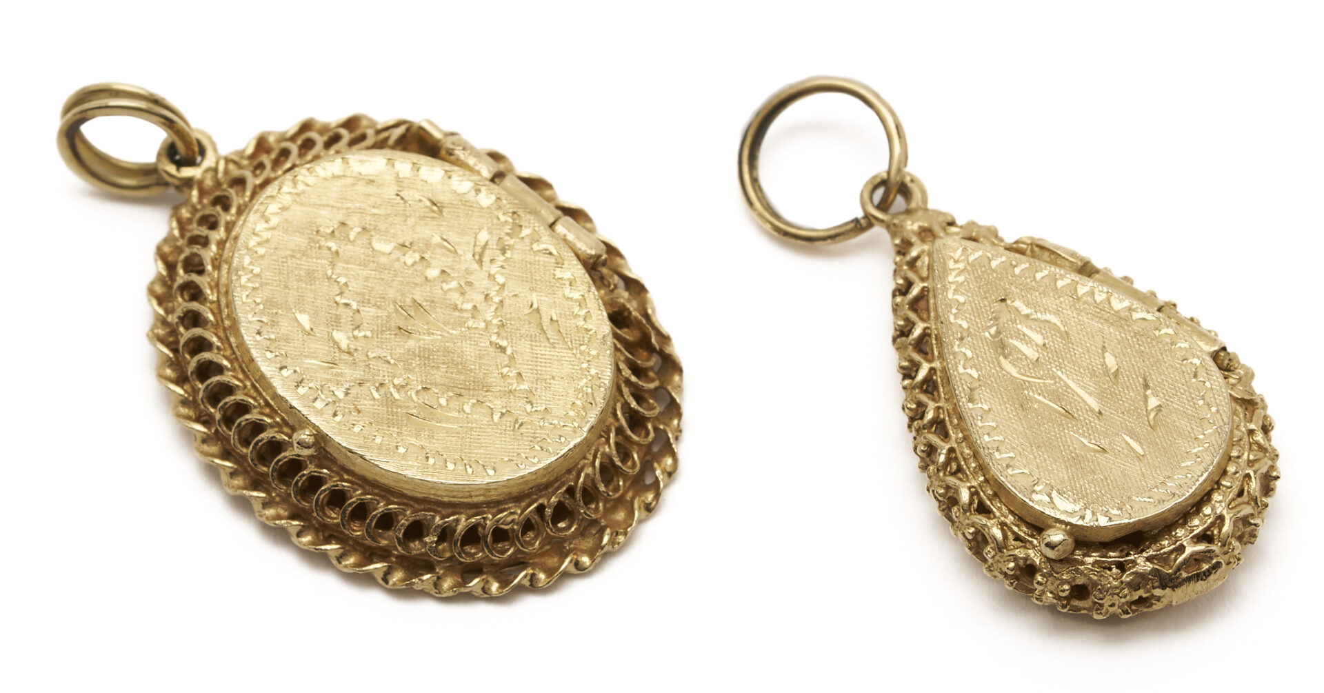 Lot 682: Three 14K Lockets, incl. 1 with 14K Chain