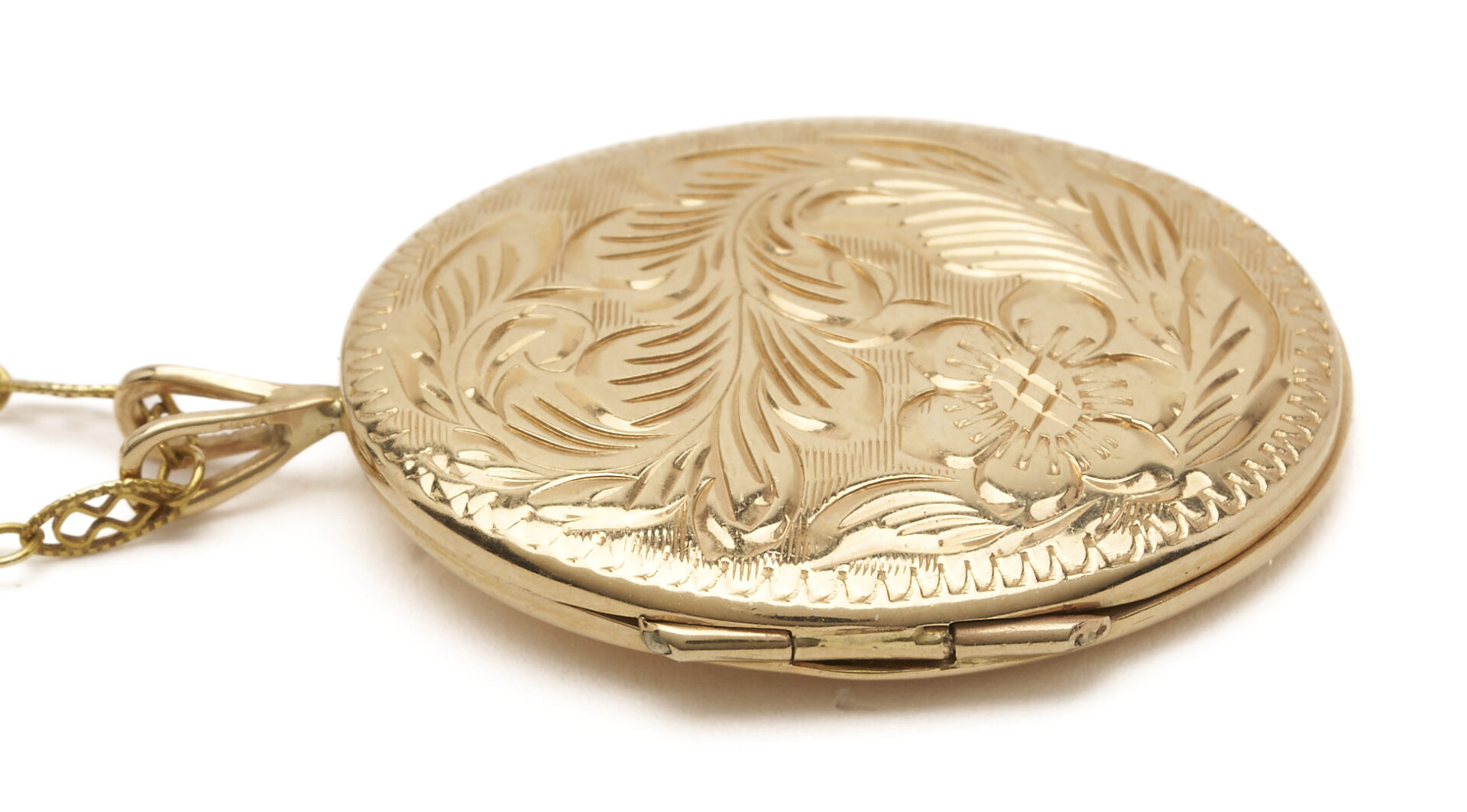 Lot 682: Three 14K Lockets, incl. 1 with 14K Chain
