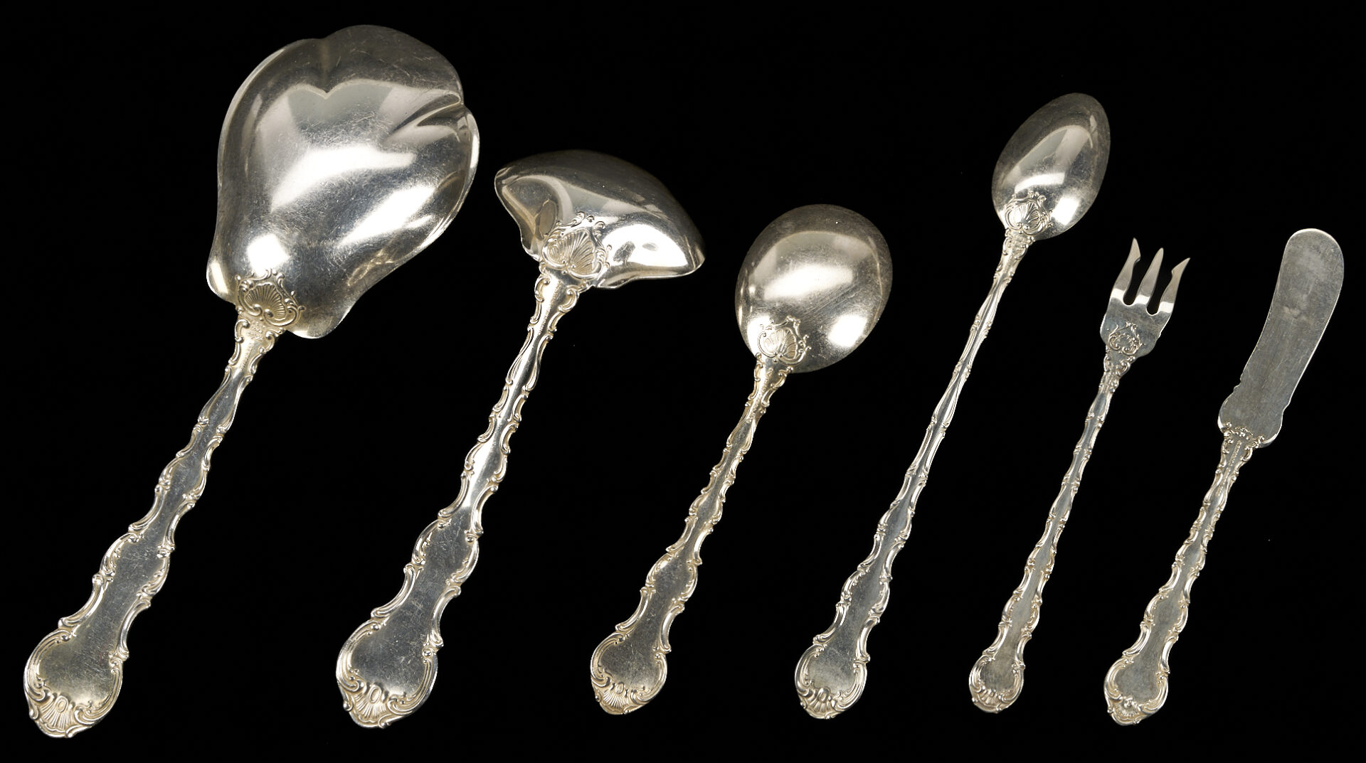 Lot 689: 49 Pcs. Gorham Strasbourg Sterling Flatware