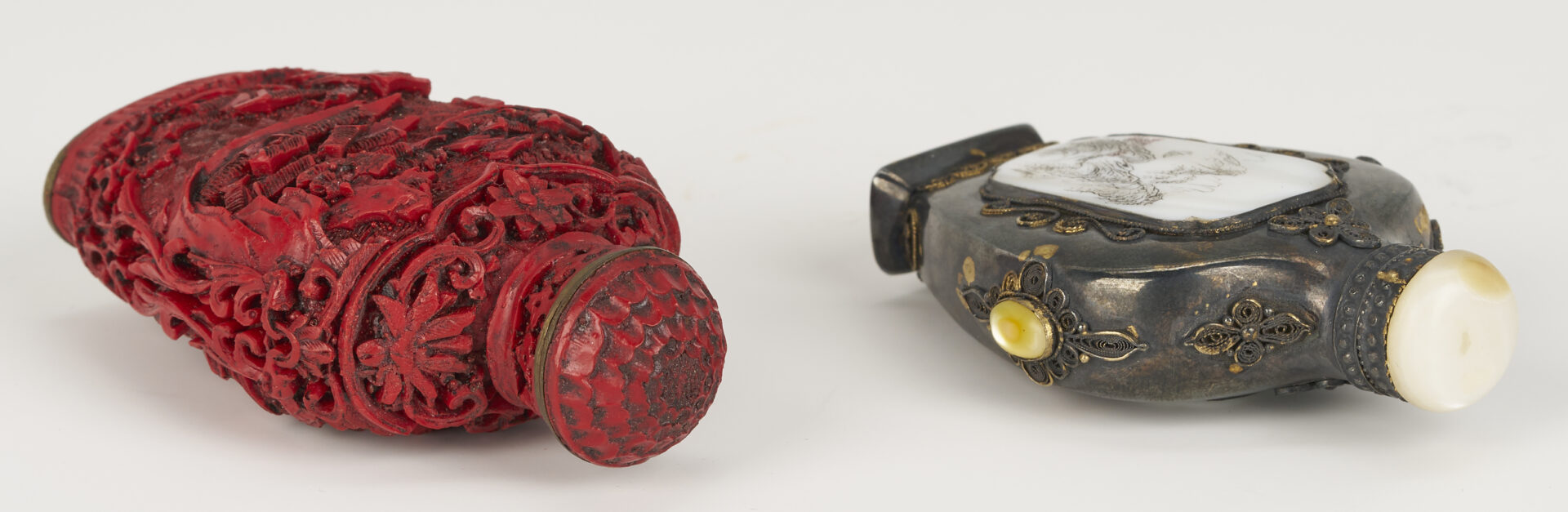 Lot 6: 4 Chinese Snuff Bottles, incl. Cinnabar & Silver and Chinese Trousse