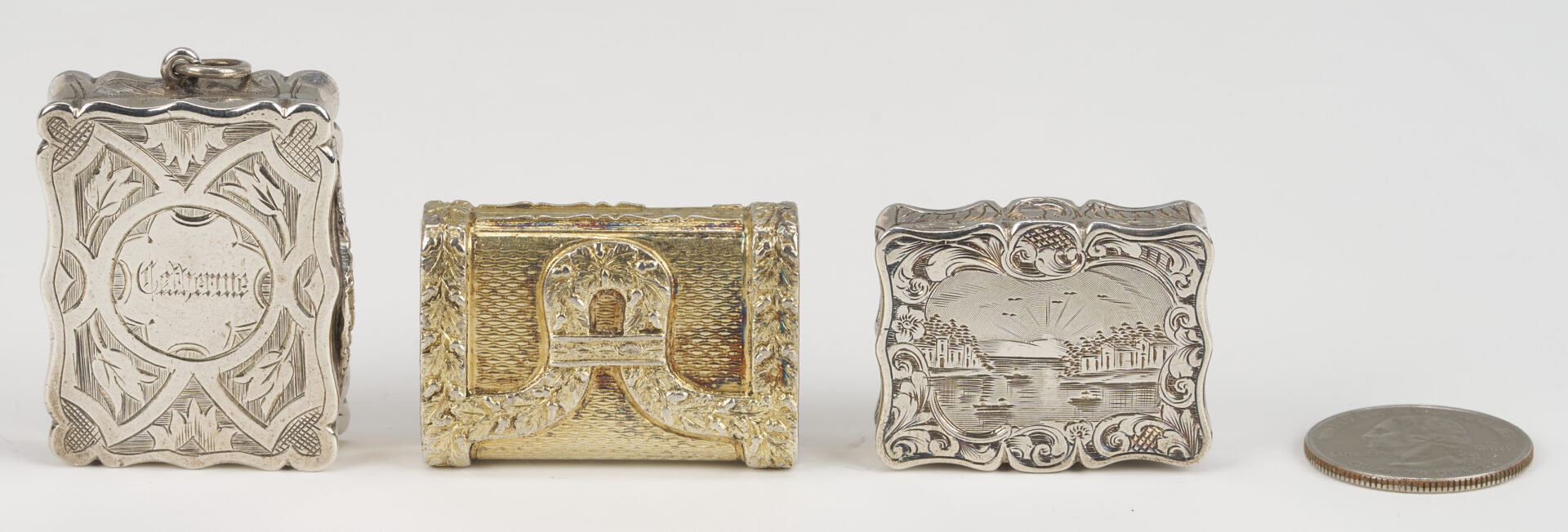 Lot 70: 3  Antique Silver Vinaigrettes incl. Purse Form