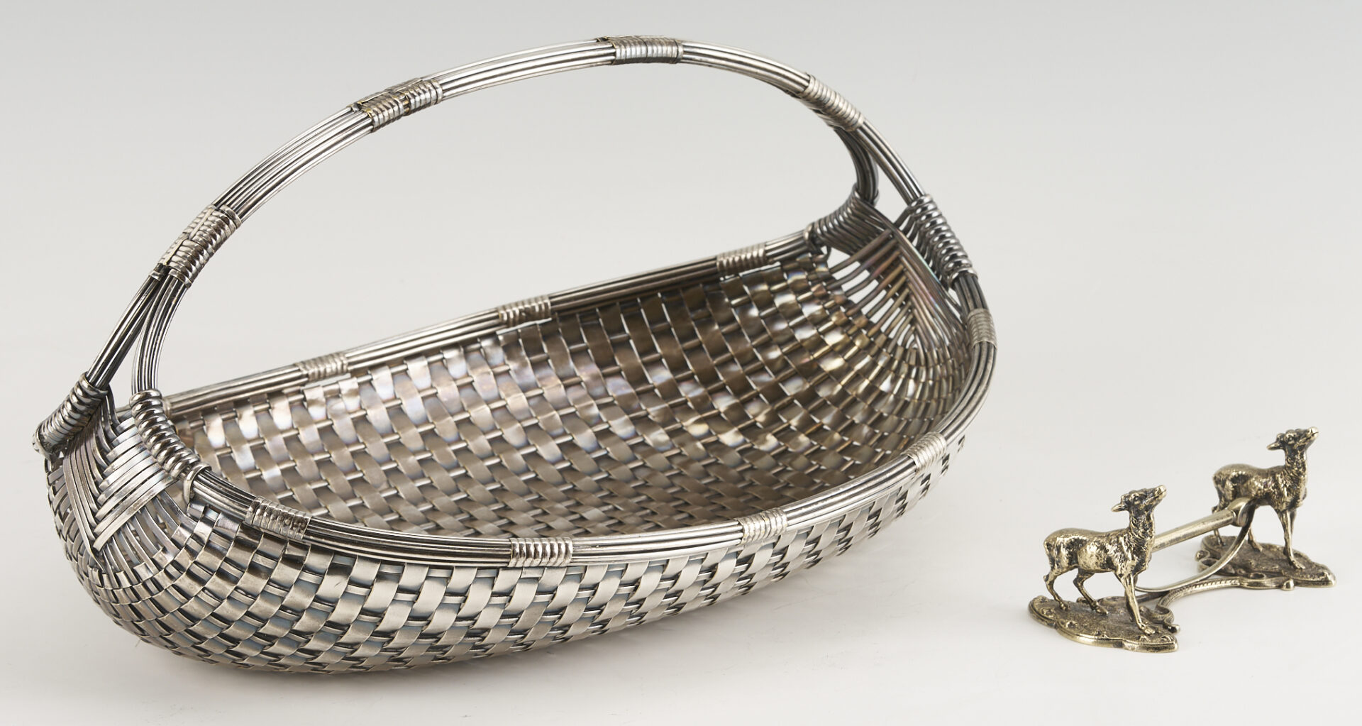 Lot 714: 4 pcs Silverplate: Plateau, Basket, Knife Rest, Tall Vase