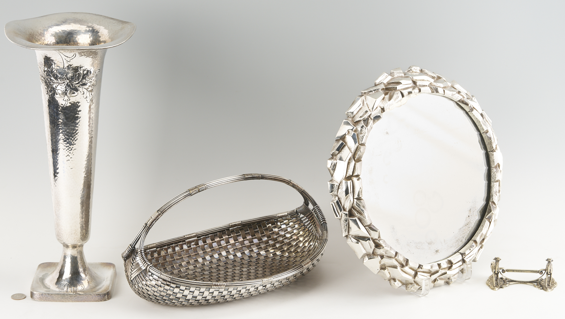 Lot 714: 4 pcs Silverplate: Plateau, Basket, Knife Rest, Tall Vase