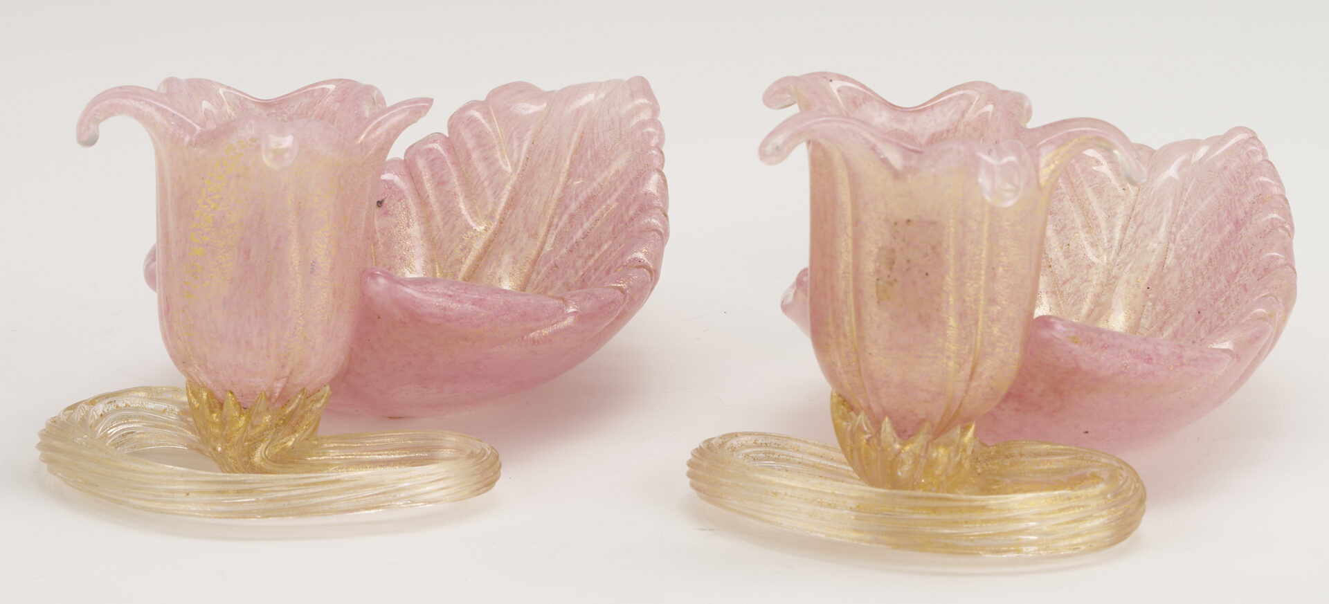 Lot 761: Pr. Barovier & Toso Leaf Bowls, Venetian Goblet, Swan, and Millefiori Goblet