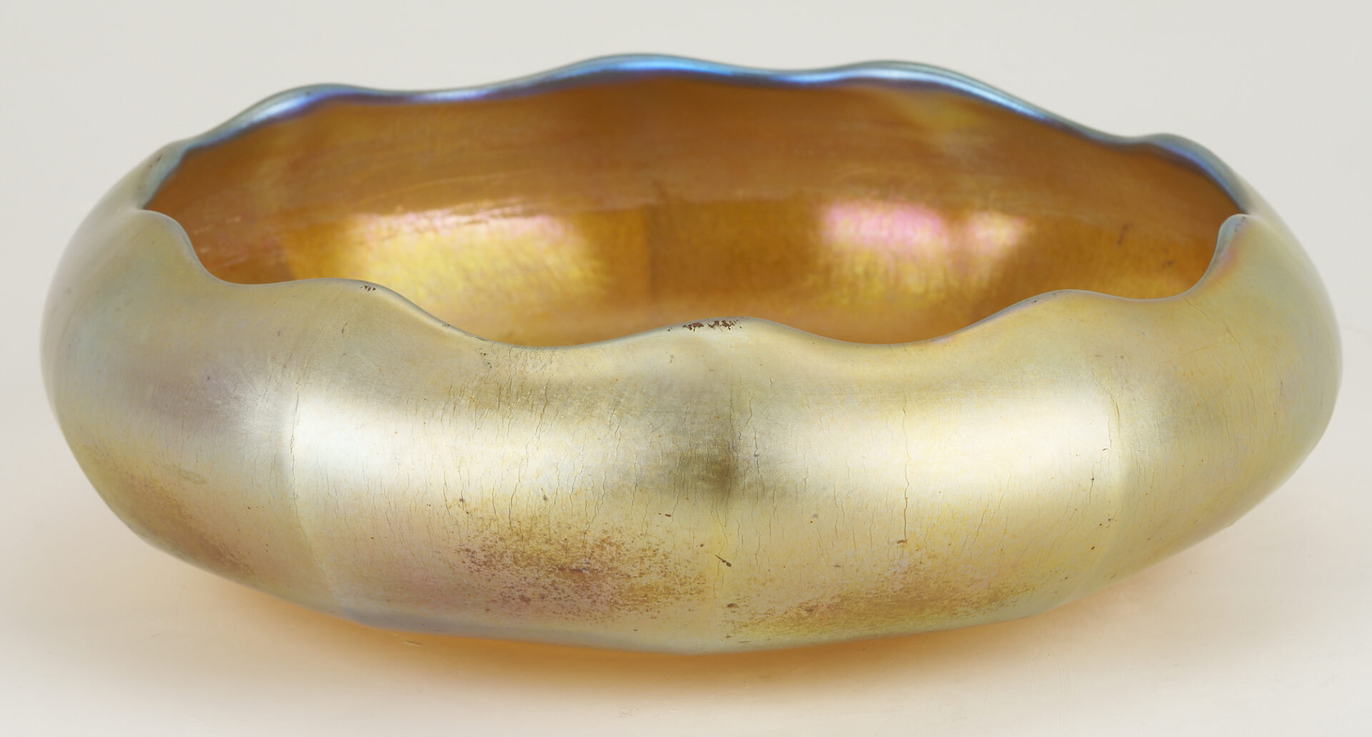 Lot 770: Steuben Aurene Gold Iridescent Art Glass Bowl