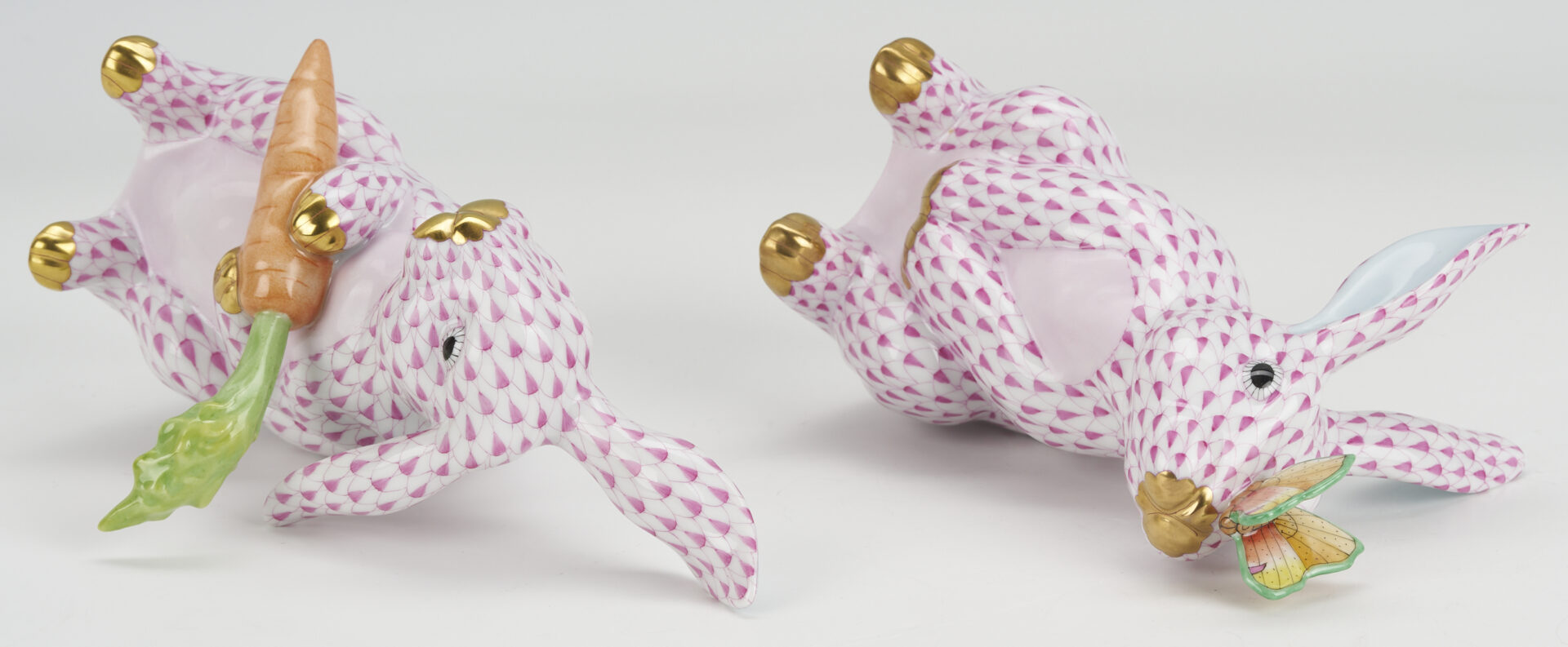 Lot 771: 4 Herend Fishnet Bunny or Rabbit Figurines