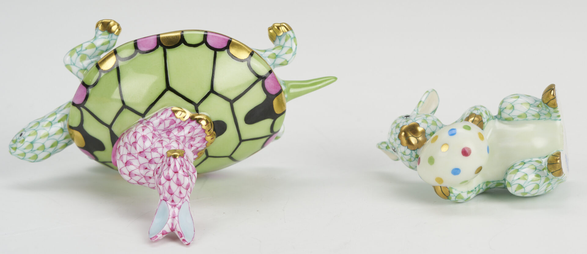 Lot 771: 4 Herend Fishnet Bunny or Rabbit Figurines