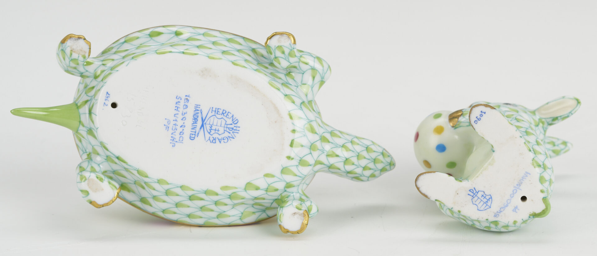 Lot 771: 4 Herend Fishnet Bunny or Rabbit Figurines