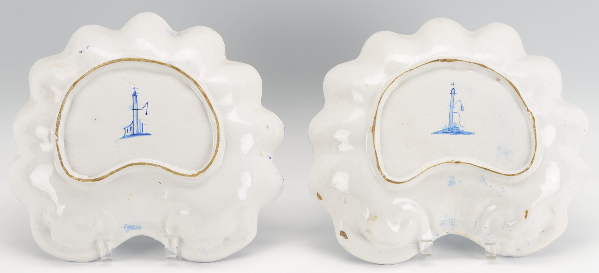 Lot 773: 2 Blue & White Majolica Shell Form Bowls plus Faience Jardiniere