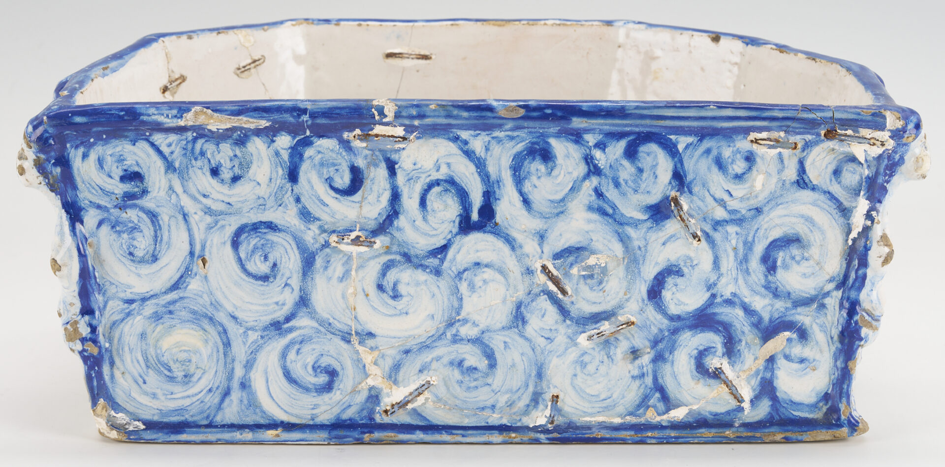 Lot 773: 2 Blue & White Majolica Shell Form Bowls plus Faience Jardiniere