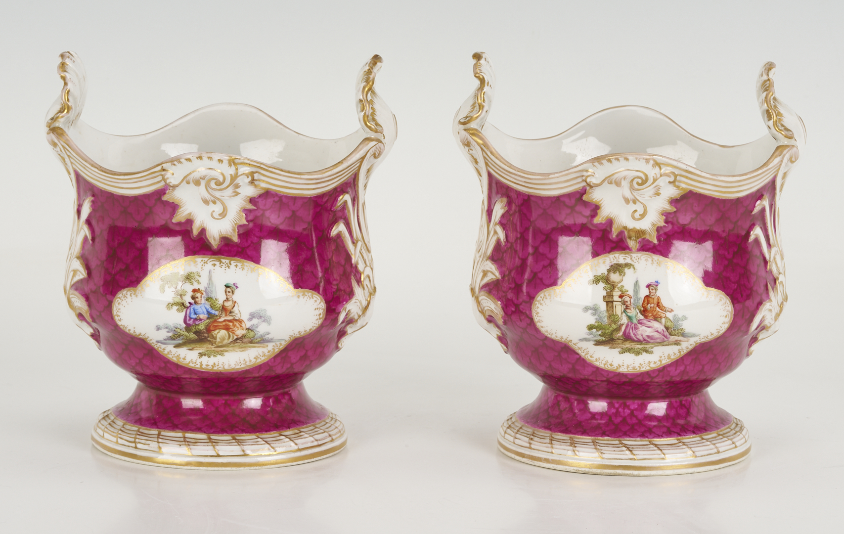 Lot 776: 4 Dresden Porcelain Items, Urns & Cachepots, attrib. Helena Wolfsohn