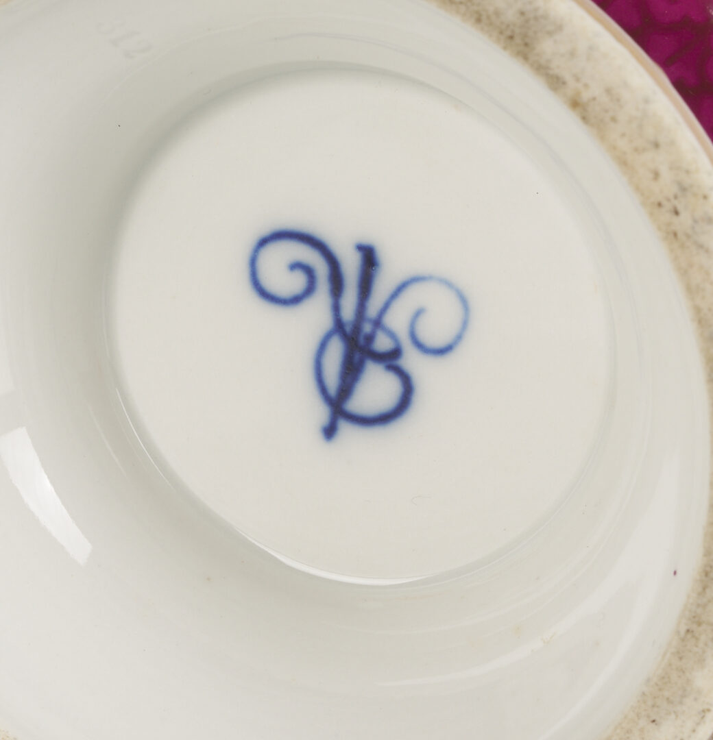 Lot 776: 4 Dresden Porcelain Items, Urns & Cachepots, attrib. Helena Wolfsohn