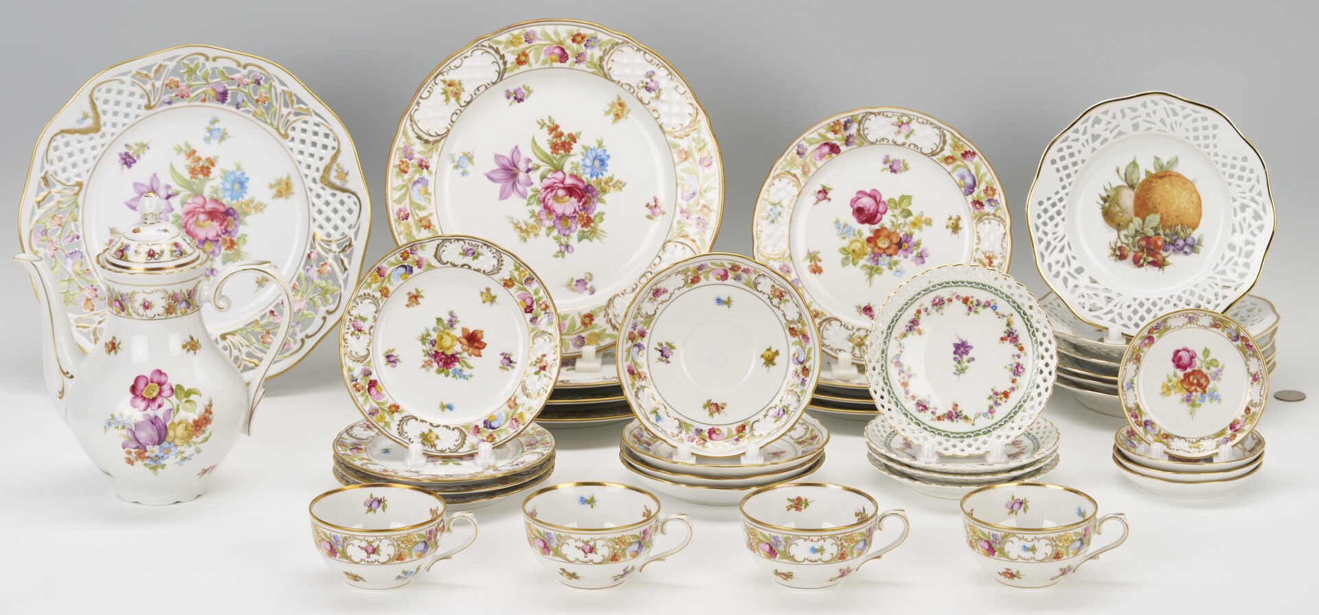 Lot 777: 36 Pcs Empress Dresden Flowers Porcelain Incl. Coffee Pot