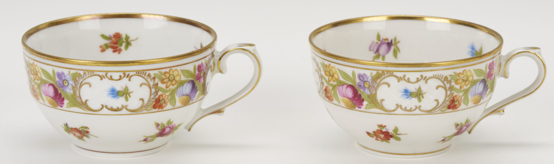Lot 777: 36 Pcs Empress Dresden Flowers Porcelain Incl. Coffee Pot