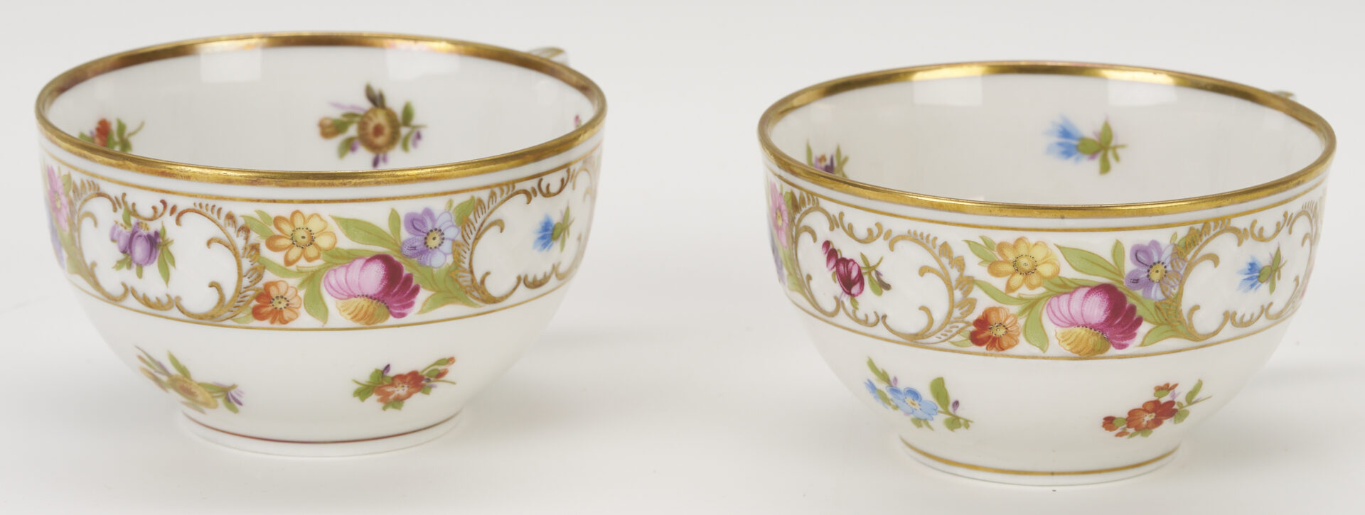Lot 777: 36 Pcs Empress Dresden Flowers Porcelain Incl. Coffee Pot