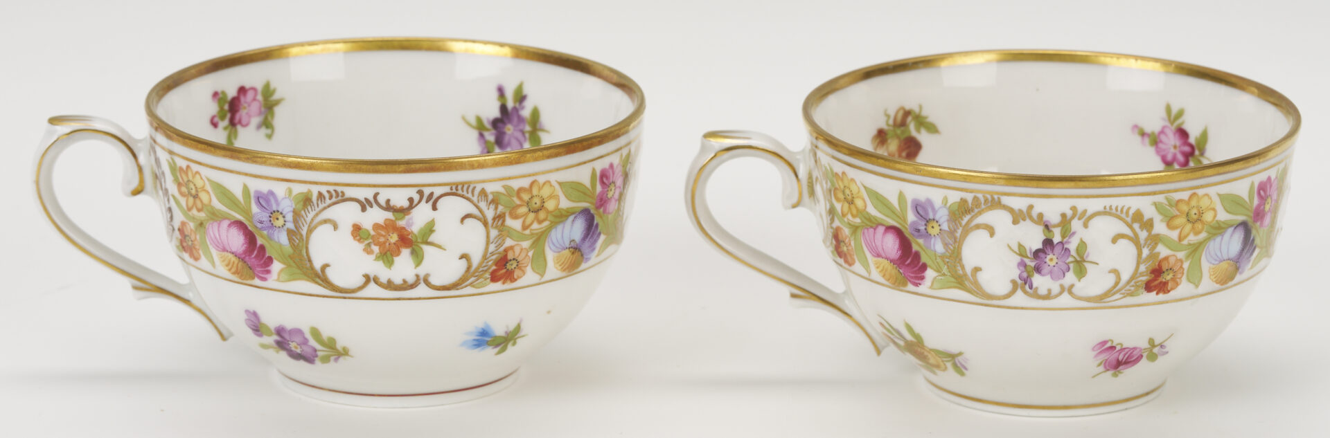 Lot 777: 36 Pcs Empress Dresden Flowers Porcelain Incl. Coffee Pot