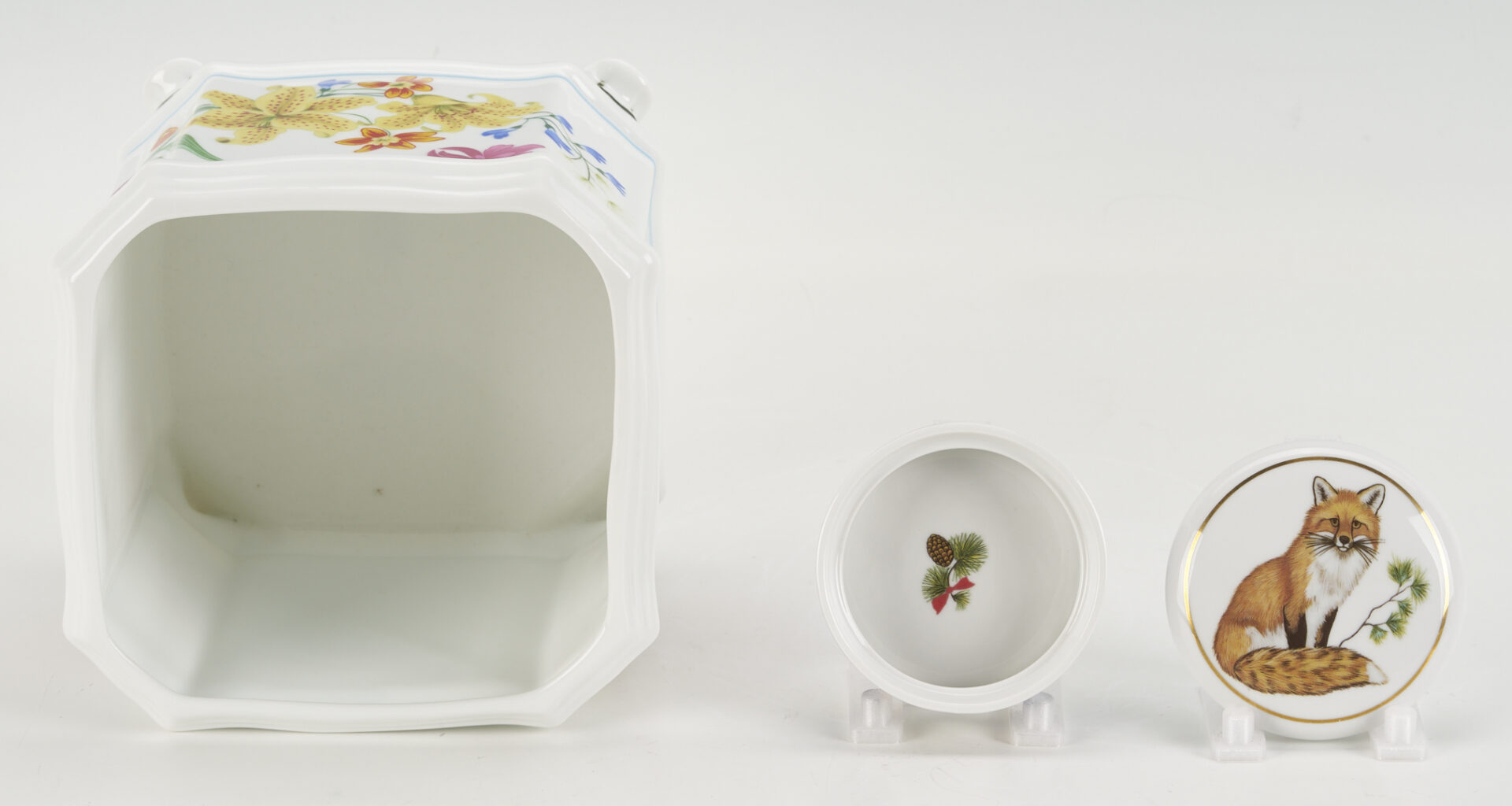 Lot 778: 12 Lynn Chase Assorted Porcelain Items