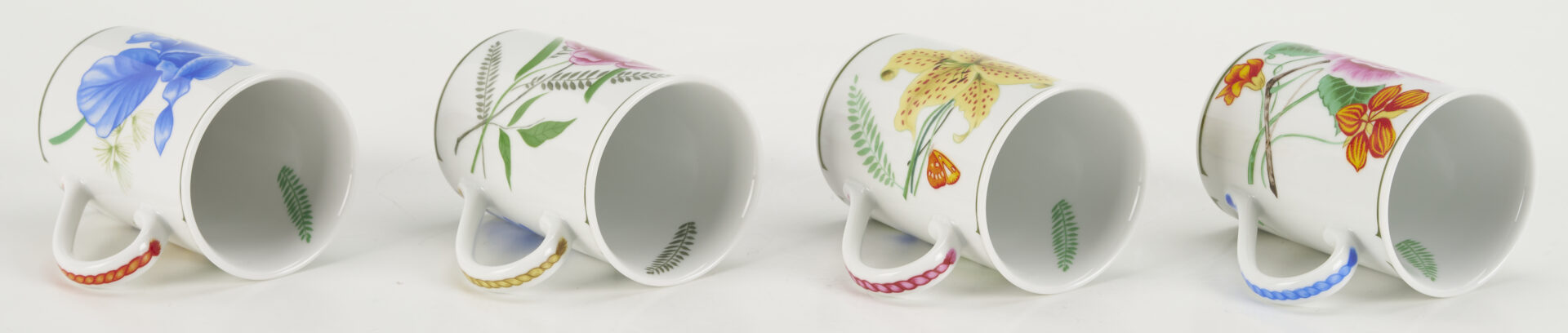 Lot 778: 12 Lynn Chase Assorted Porcelain Items