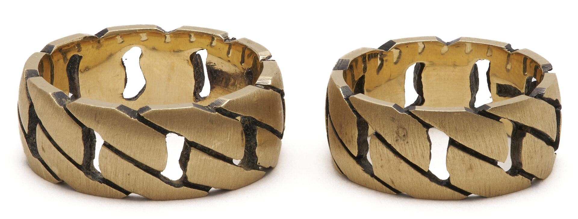 Lot 785: Two 14K Curb Link Style Wedding Bands