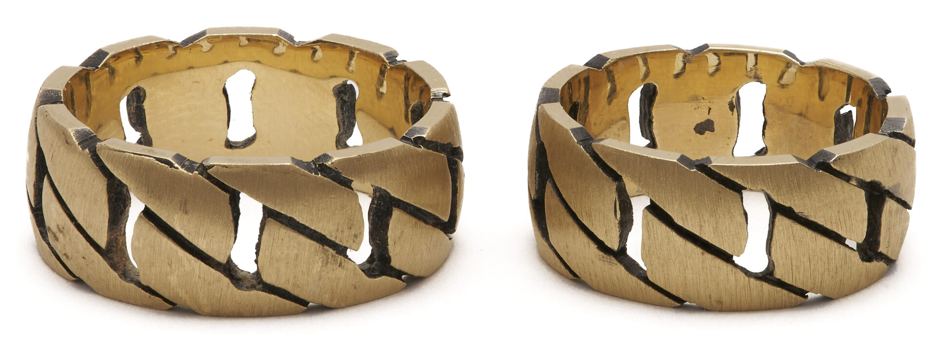 Lot 785: Two 14K Curb Link Style Wedding Bands