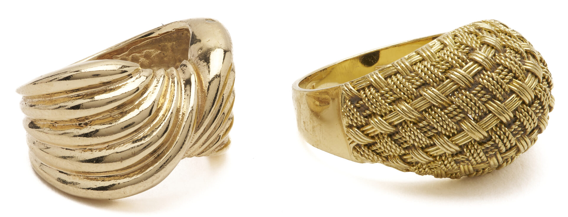 Lot 794: 2 Ladies Yellow Gold Rings