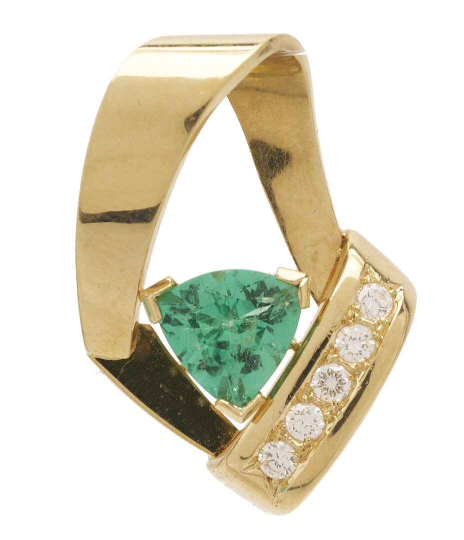 Lot 807: 14K Gold & Emerald Earrings and Pendant