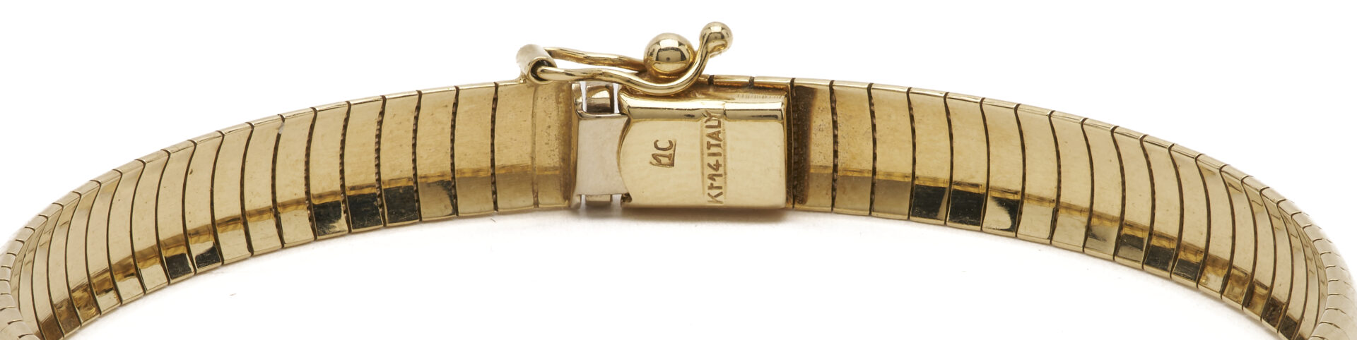 Lot 809: 14K Yellow Gold Italian Herringbone Bracelet