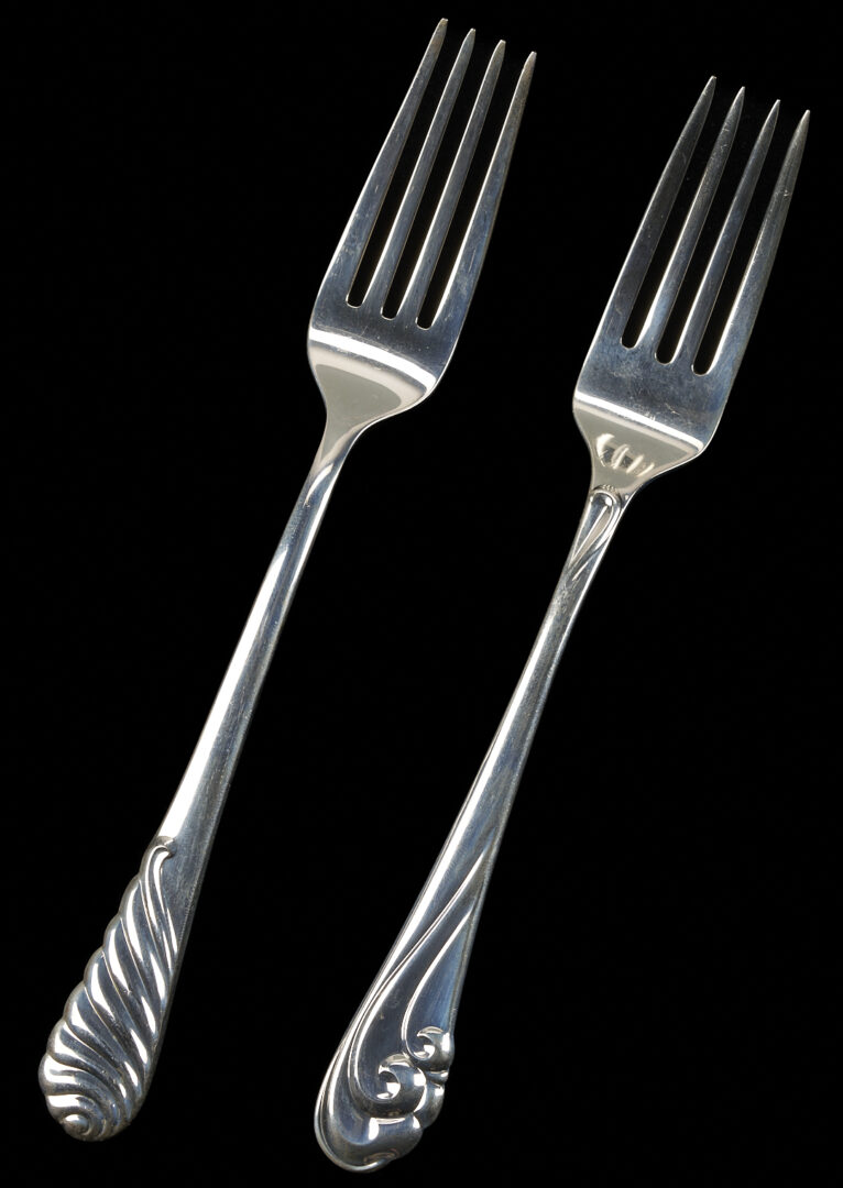 Lot 817: 20 Sterling Silver Dinner Forks, Kirk & Gorham