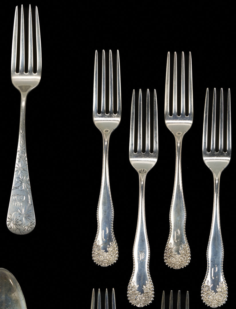 Lot 824: 20 Pcs Assorted Sterling Silver Flatware