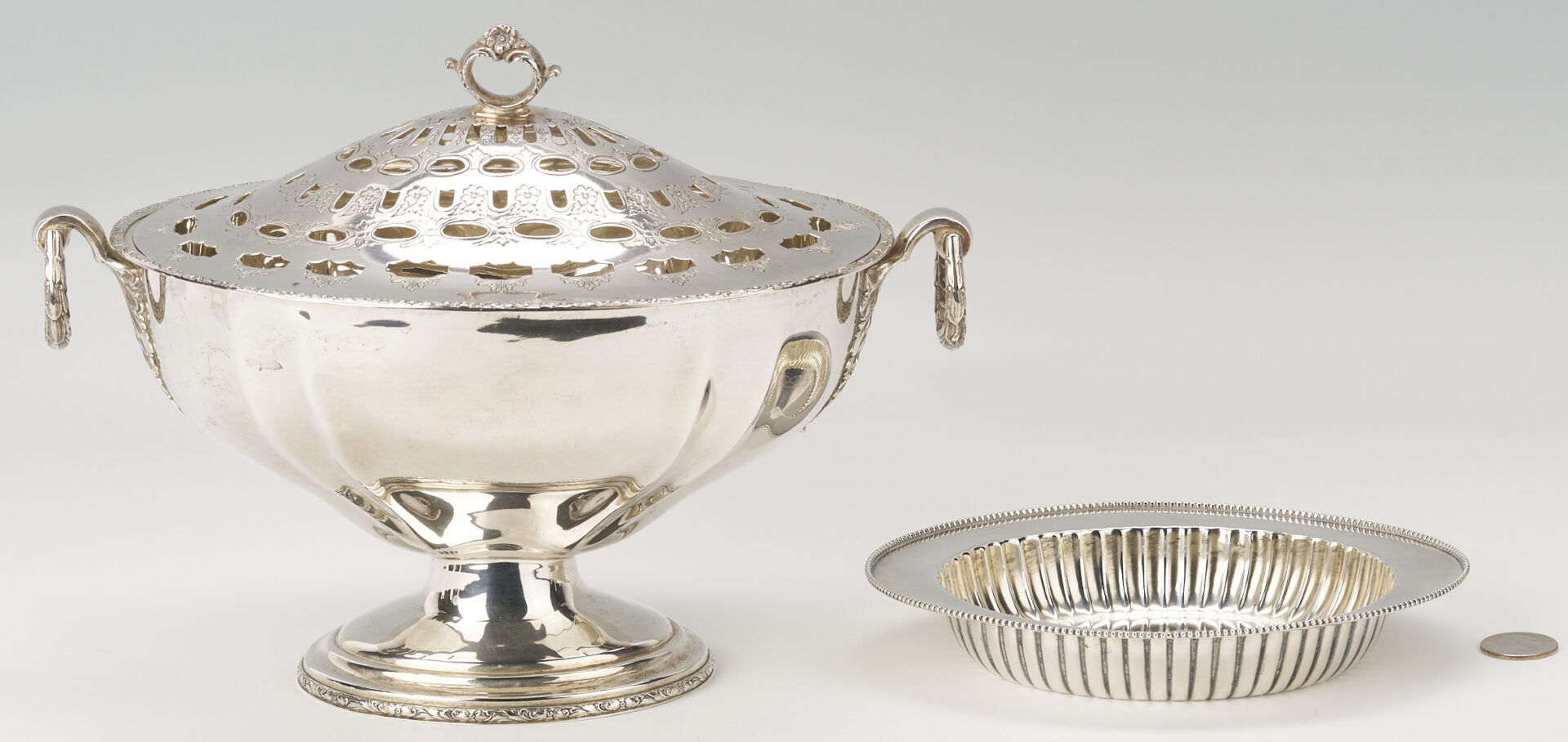 Lot 826: Sterling Silver Tureen plus Small Oval Sterling Dish