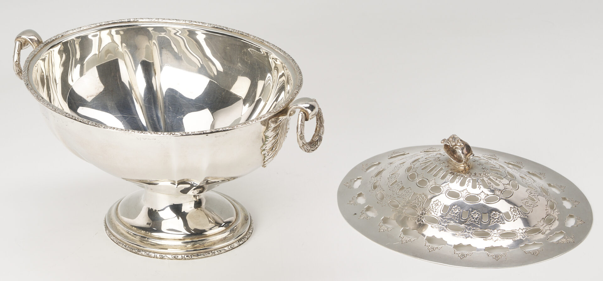 Lot 826: Sterling Silver Tureen plus Small Oval Sterling Dish