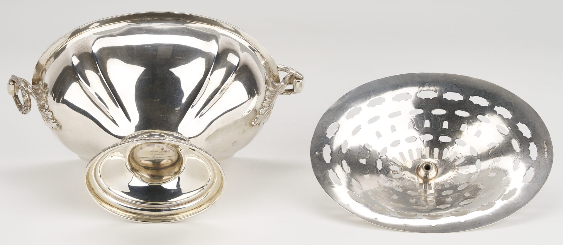 Lot 826: Sterling Silver Tureen plus Small Oval Sterling Dish