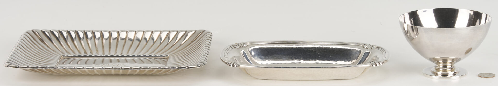 Lot 827: 3 pcs. Sterling Hollowware incl. Trajan Dish